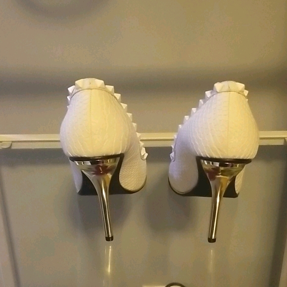 White Studded Gold Heeled Stilettos - Picture 3 of 4